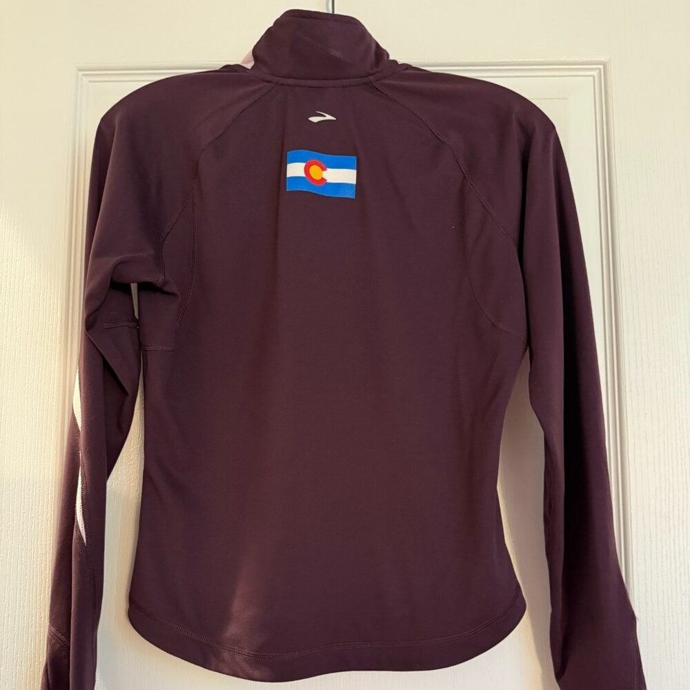 GUC Brooks 1/4 Zip Long-Sleeve Running Top (Colorado) - Picture 4 of 4